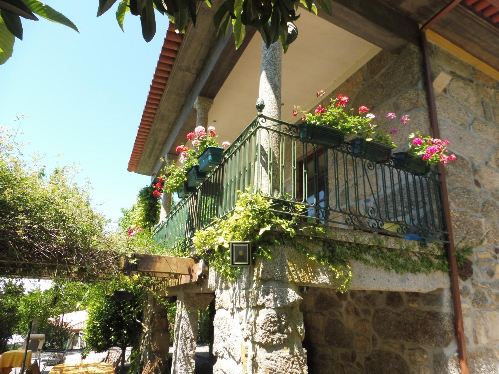 Quinta Da Tapada Apartment Longos Exterior photo